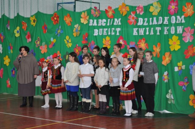 Dzień Babci i Dziadka w ZS w Tucznej