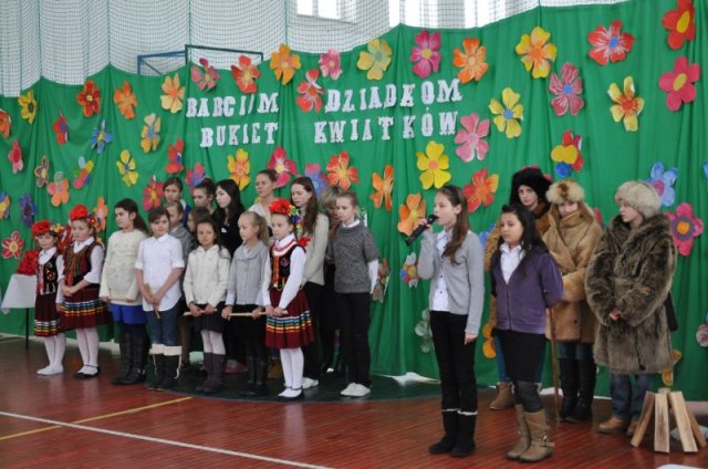 Dzień Babci i Dziadka w ZS w Tucznej