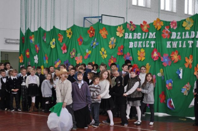 Dzień Babci i Dziadka w ZS w Tucznej