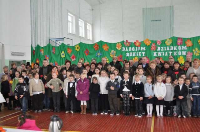 Dzień Babci i Dziadka w ZS w Tucznej