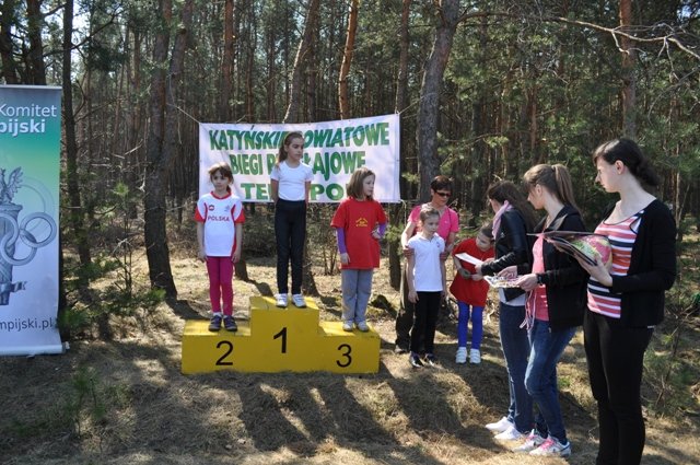 Zawody lekkoatletyczne w ZS w Tucznej