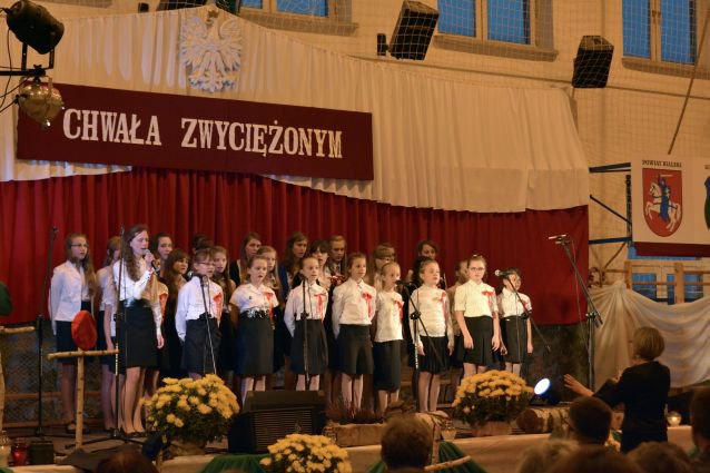 XIII Powiatowy Festiwal Pieśni Patriotycznej 2013