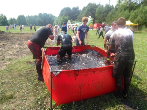 Mecz Piłki Błotnej